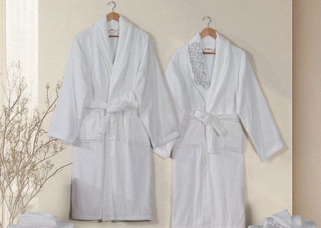 BATHROBE 12-PIECE SET (UNIVERSAL SIZE)