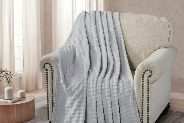 Decorative Blanket 160 × 220 cm – Warm, Lightweight & Durable