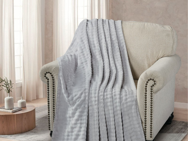 Decorative Blanket 160 × 220 cm – Warm, Lightweight & Durable