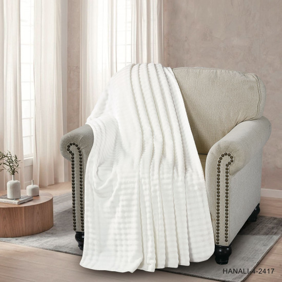 Decorative Blanket 160 × 220 cm – Warm, Lightweight & Durable