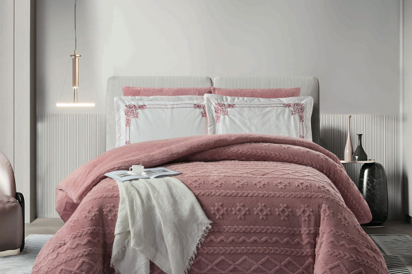 6-Piece Double Winter Comforter Set with Embroidered Pillowcases - Winter Collection