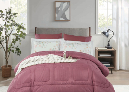6-Piece Bedding Set – Includes Comforter, Fitted Sheet, and Matching Pillowcases (230 × 250 cm)