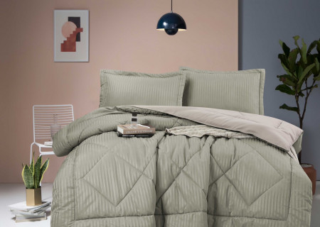 Queen Size 4PCS Bedding Set – Comforter, Fitted Sheet & Pillowcases