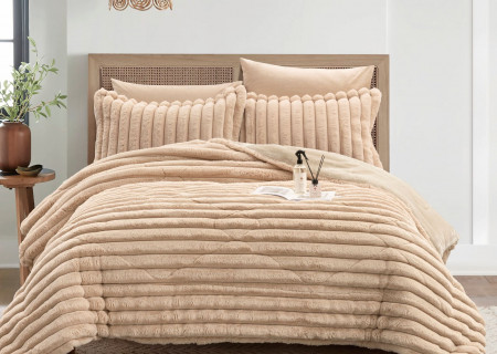 6-Piece Ultra Fluffy Comforter Bedding Set (King Size – 260×240 cm)