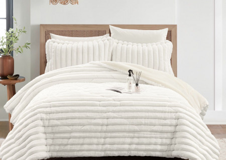 6-Piece Ultra Fluffy Comforter Bedding Set (King Size – 260×240 cm)
