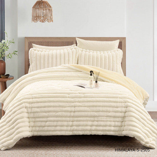6-Piece Ultra Fluffy Comforter Bedding Set (King Size – 260×240 cm) 6-Piece Ultra Fluffy Comforter Bedding Set (King Size – 260×240 cm)