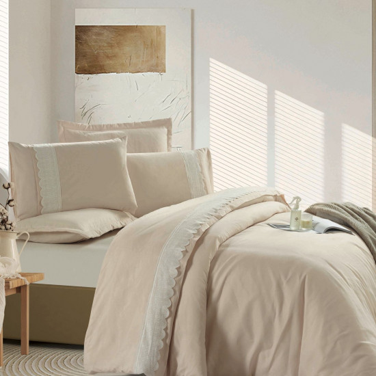 6-Piece Luxurious Wedding Comforter Set 6-Piece Luxurious Wedding Comforter Set