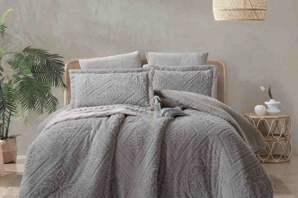 6-Piece Super King Size Double Comforter Set - Winter Collection