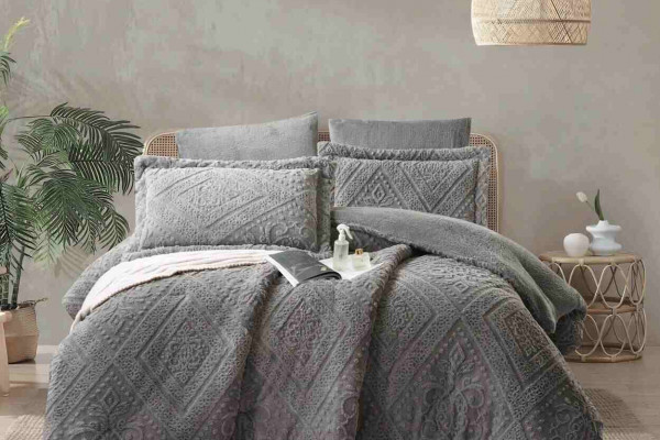 6-Piece Super King Size Double Comforter Set - Winter Collection