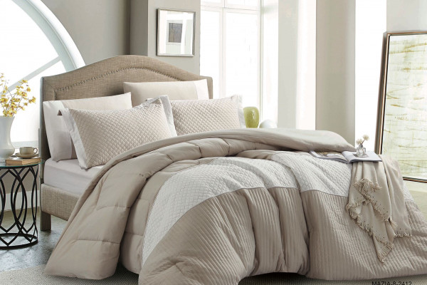 Premium 6-Piece Bedding Set – Comforter, Fitted Sheet & Pillowcases (250x230 cm)