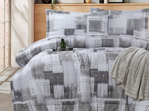 Queen Size 4PCS Bedding Set – Comforter, Fitted Sheet & Pillowcases