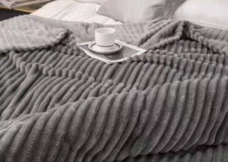 Soft & Elegant Single Size Flannel Blanket  160X240 cm