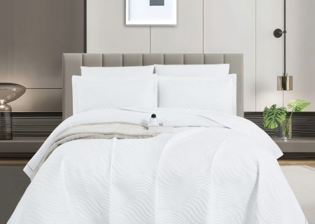 4 Pcs Bedspread Set – Premium Comforter & Bedding Set
