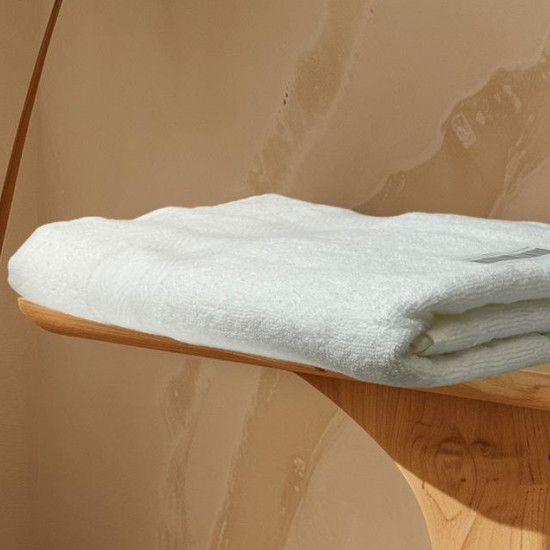 Elite Home Bath Towel (72 cm X 145 cm) Elite Home Bath Towel (72 cm X 145 cm)